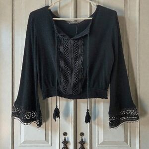 Alegra K Black Peasant Top Bell Sleeve Lace Crochet Tassels Goth Fairygoth Sz S